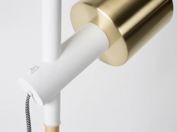 Zuiver Vloerlamp IVY - Brass & White Wit 5 Zuiver Vloerlamp IVY - Brass & White Wit - Afbeelding 5