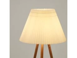 Vloerlamp BENICARLO - Massief Rubberhout Hout -Welkom bij Verlichting en Meubels Winkel! kave home benicarlo 71774